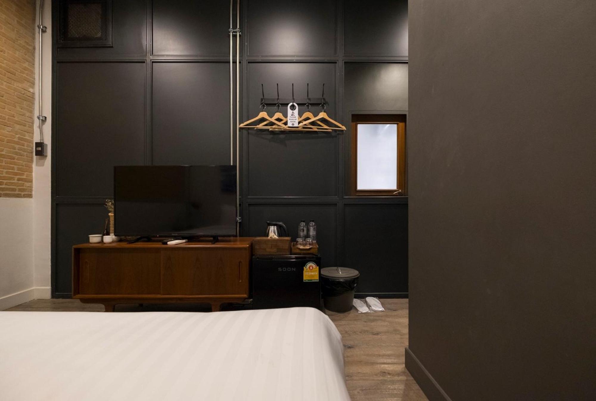 Iron32 Hotel Чиангмай Экстерьер фото