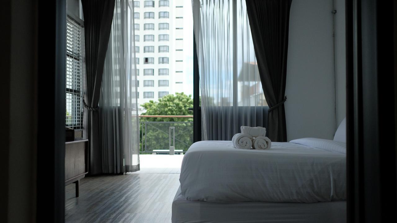 Iron32 Hotel Чиангмай Экстерьер фото
