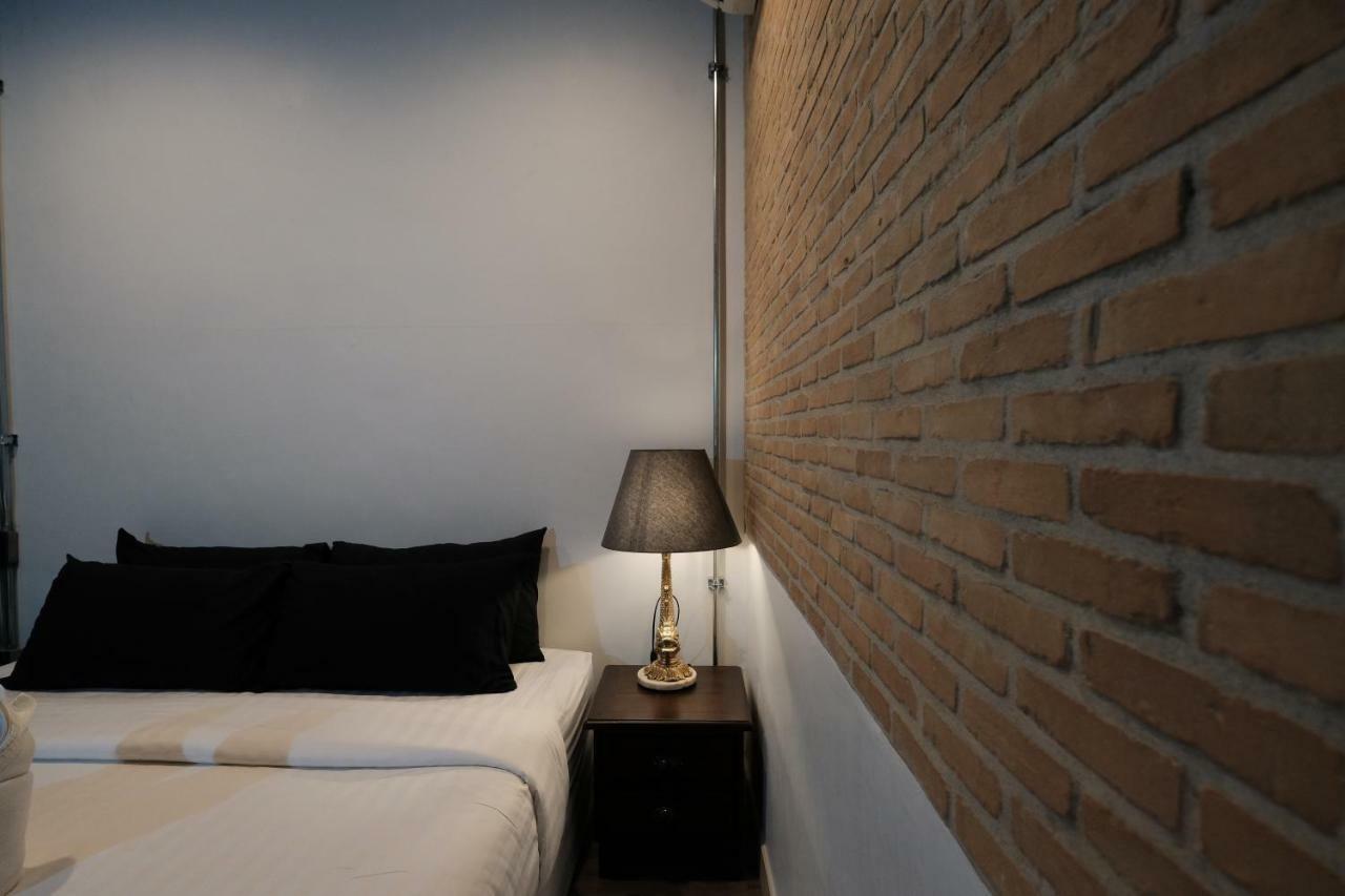 Iron32 Hotel Чиангмай Экстерьер фото