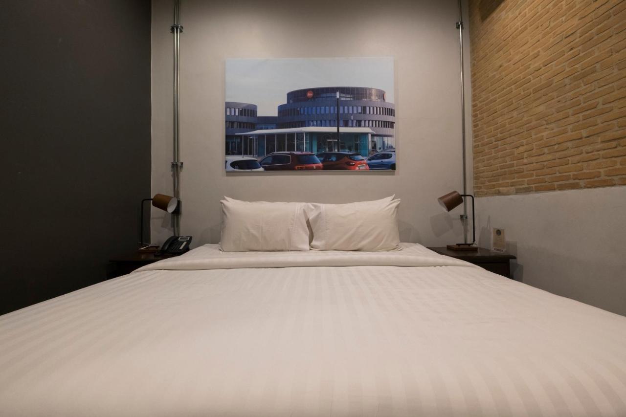 Iron32 Hotel Чиангмай Экстерьер фото