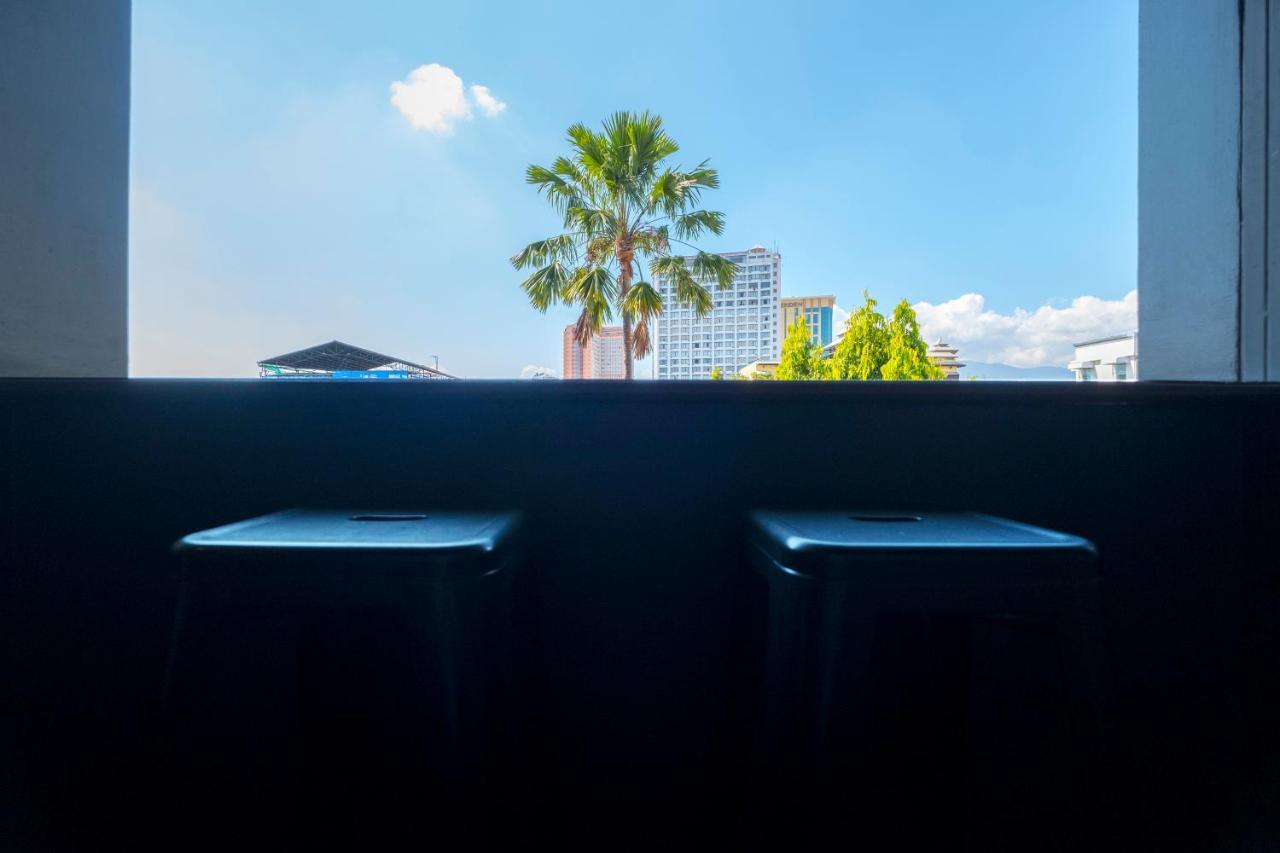 Iron32 Hotel Чиангмай Экстерьер фото